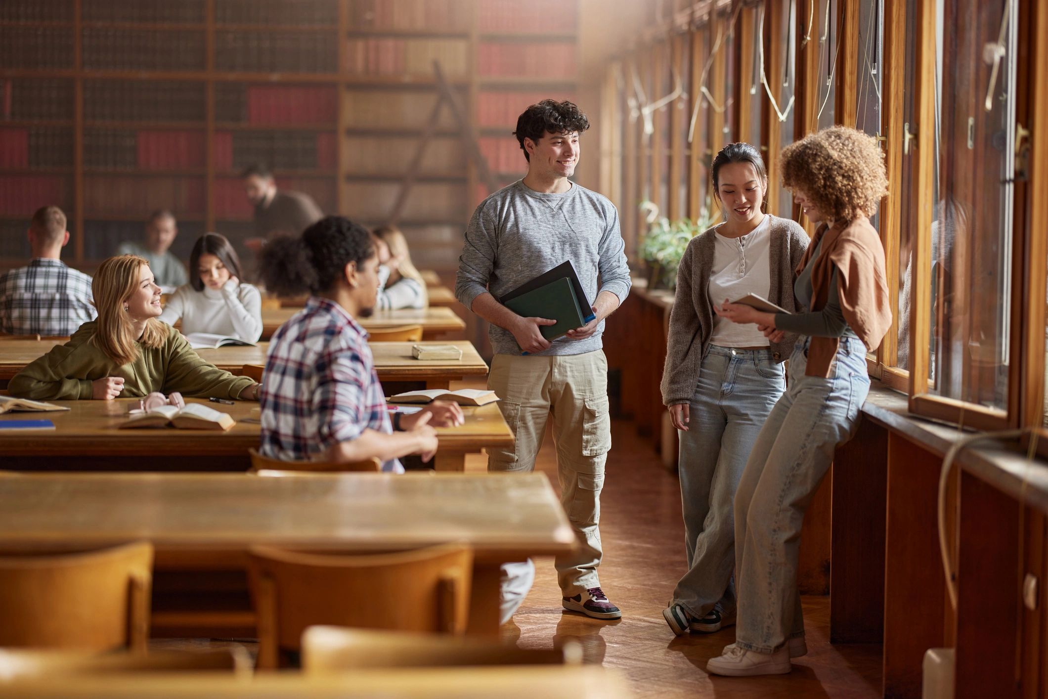 Students collaborating in a library